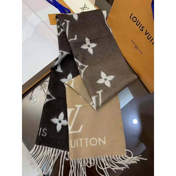 Louis Vuitton LV Unisex Reykjavik Gradient Cashmere Scarf Oversized Monogram Flower Initial pattern-Sandy (11)