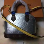 Louis Vuitton LV Women Alma BB Handbag in Metallic Monogram Vernis Patent Leather-Silver - Imagen 2