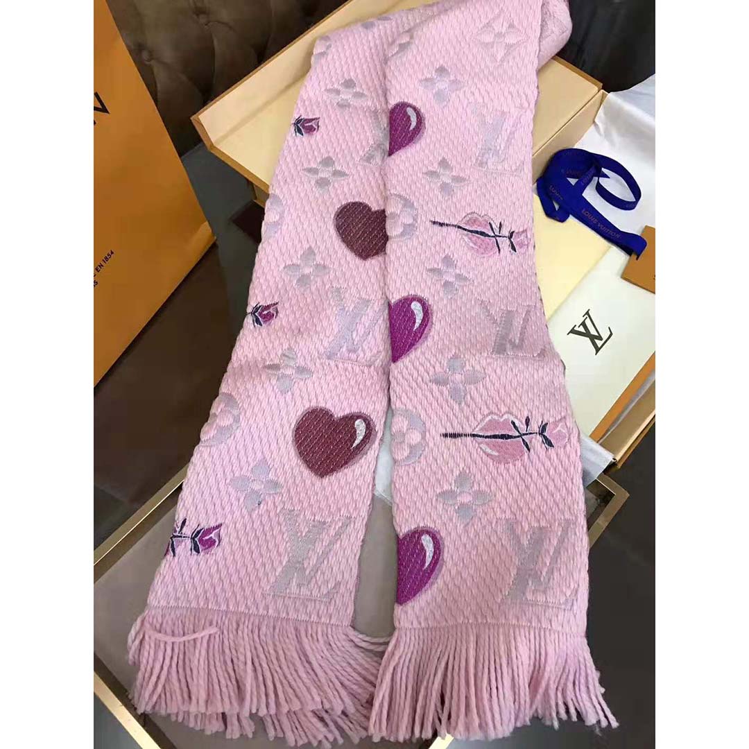 LOUIS VUITTON Logomania A La Folie Heart Rose Pink Scarf Wool Silk