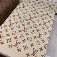 Louis Vuitton LV Women Monogram Giant Jungle Logomania Scarf with Luxuriously Soft Wool-Sandy (1)