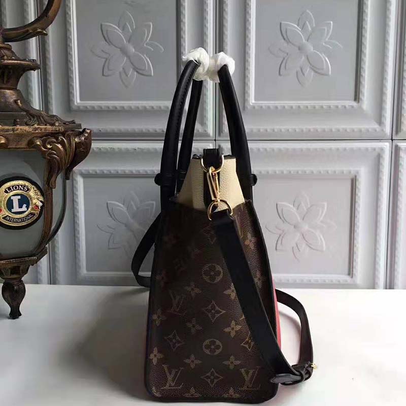 Louis VUITTON model On my side: bag grained calf leather…