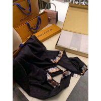 Louis Vuitton LV Women Party Monogram Shawl Triangle Scarf with Luxurious Silk and Wool (1)