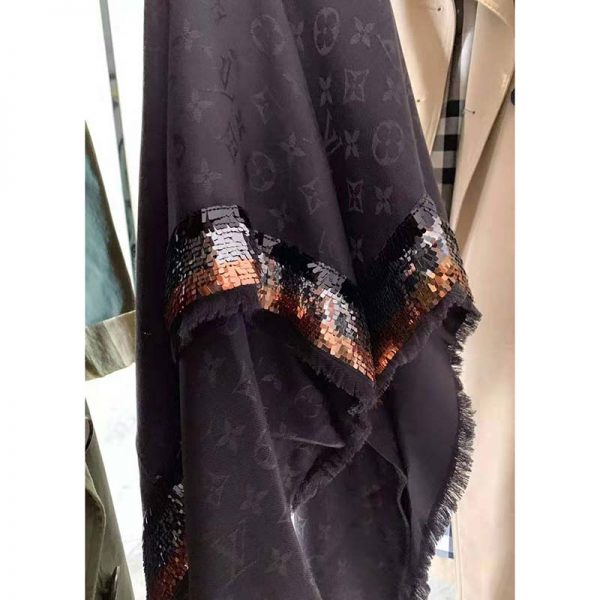 Louis Vuitton LV Women Party Monogram Shawl Triangle Scarf with Luxurious Silk and Wool (4)