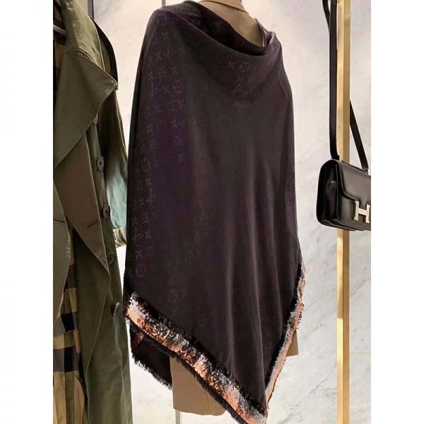 Louis Vuitton LV Women Party Monogram Shawl Triangle Scarf with Luxurious Silk and Wool (5)