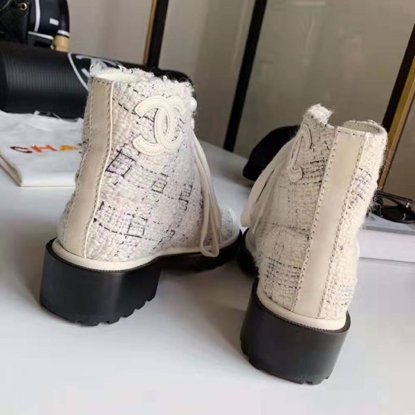 Chanel Women Ankle Boots in Tweed & Calfskin 3.6 cm Heel-Beige (5)