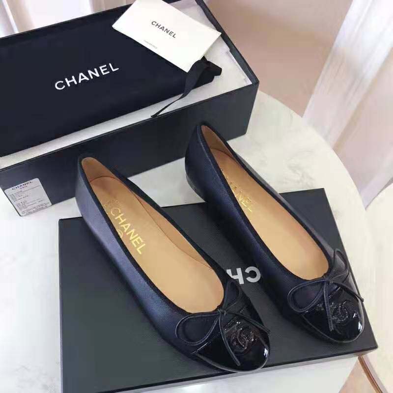 Chanel Ballet flats Black White Patent leather Lambskin ref.511790