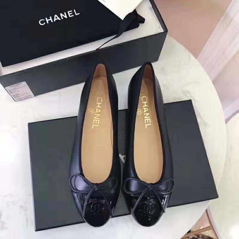 Chanel Women Ballerinas in Lambskin & Patent Calfskin-Black - LULUX