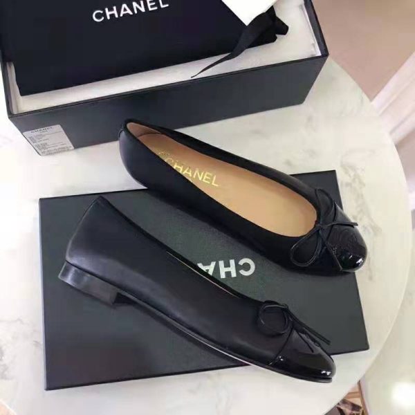 Chanel Women Ballerinas in Lambskin & Patent Calfskin-Black (6)