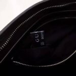 Gucci GG Men Pouch with Interlocking G in Black Soft Leather - immagine 11
