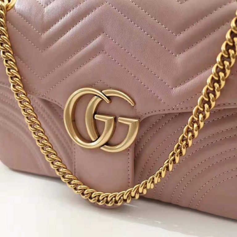 Gucci GG Women GG Marmont Medium Matelassé Shoulder Bag in Matelassé