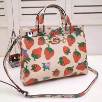 Gucci GG Women Gucci Zumi Strawberry Print Medium Top Handle Bag in Gucci Strawberry Print Ivory Leather (1)