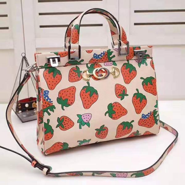 Gucci GG Women Gucci Zumi Strawberry Print Medium Top Handle Bag in Gucci Strawberry Print Ivory Leather (6)