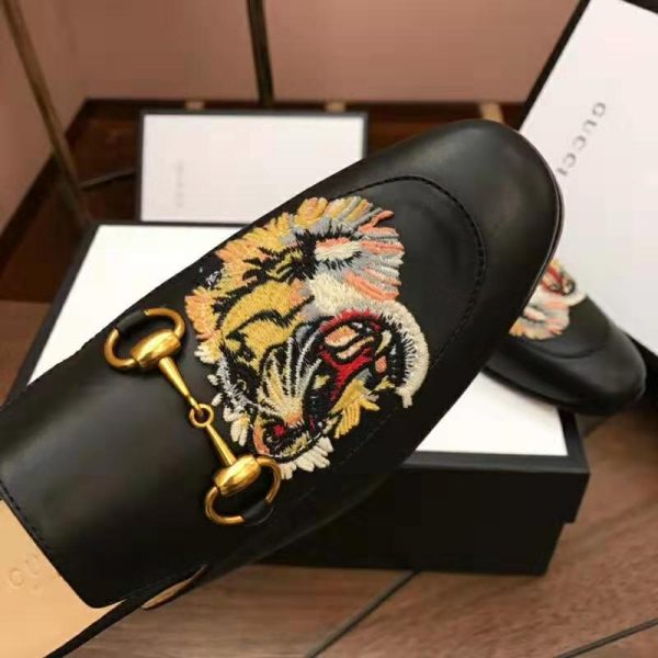 Gucci Men Princetown Embroidered Leather Slipper with Tiger Appliqué 1.27cm Heel-Black (7)