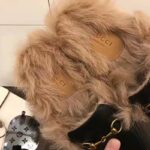 Gucci Men Princetown Leather Slipper with Lamb Wool-Black - Imagen 8