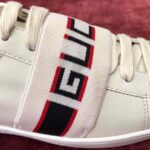 Gucci Unisex Ace Sneaker with Gucci Stripe in White Leather Rubber Sole - immagine 8