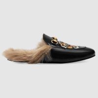 Gucci Unisex Princetown Slipper with Tiger in Lamb Wool-Black (1)