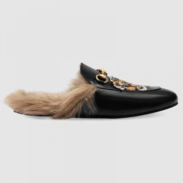 Gucci Unisex Princetown Slipper with Tiger in Lamb Wool-Black