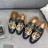 Gucci Unisex Princetown Slipper with Tiger in Lamb Wool-Black (1)