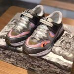 Gucci Unisex Ultrapace Sneaker with Embroidered Gucci and Interlocking G in Metallic Leather-Grey – Bild 5