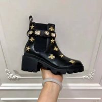 Gucci Women Gucci Embroidered Leather Ankle Boot with Belt in Black leather 6 cm Heel (1)