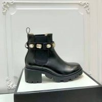 Gucci Women Gucci Leather Ankle Boot with Belt in Black Leather 6 cm Heel (1)