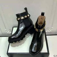Gucci Women Gucci Leather Ankle Boot with Belt in Black Leather 6 cm Heel (1)