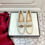 Gucci Women Gucci Zumi Leather Mid-Heel Loafer with Interlocking G Horsebit in 5.6 cm Height-White - Image 3