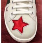 Gucci Women's Ace Embroidered Sneaker in White Leather with Inlaid Multicolor Stars - Imagen 8