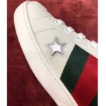 Gucci Women's Ace Embroidered Sneaker in White Leather with Inlaid Multicolor Stars - Imagen 10