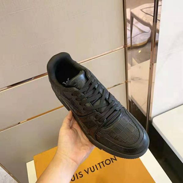 Louis Vuitton LV Men LV Trainer Sneaker-Exclusively Online in Alligator-Embossed Calf Leather-Black (10)