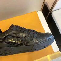 Louis Vuitton LV Men LV Trainer Sneaker-Exclusively Online in Alligator-Embossed Calf Leather-Black (1)