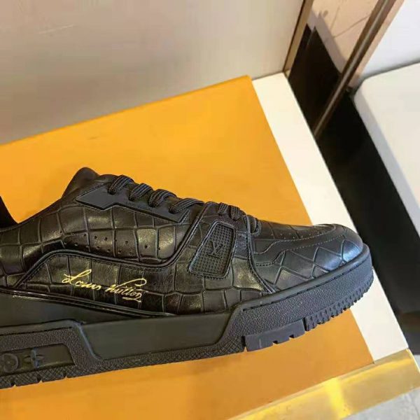 Louis Vuitton LV Men LV Trainer Sneaker-Exclusively Online in Alligator-Embossed Calf Leather-Black (13)