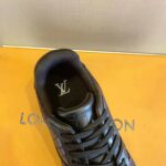 Louis Vuitton LV Men LV Trainer Sneaker-Exclusively Online in Alligator-Embossed Calf Leather-Black - Imagen 14