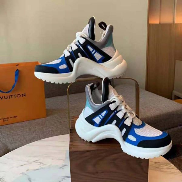 Louis Vuitton LV Unisex LV Archlight Sneaker in Calf Leather and Technical Fabric-Blue (2)