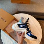 Louis Vuitton LV Unisex LV Archlight Sneaker in Calf Leather and Technical Fabric-Blue - Image 9