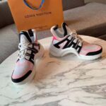Louis Vuitton LV Unisex LV Archlight Sneaker in Calf Leather and Technical Fabric-Pink - Imagen 5