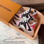 Louis Vuitton LV Unisex LV Archlight Sneaker in Calf Leather and Technical Fabric-Pink - Imagen 6