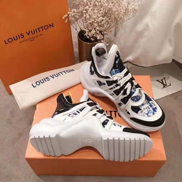 Louis Vuitton LV Unisex LV Archlight Sneaker in Flower-Print Calf Leather-Blue (7)