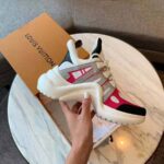 Louis Vuitton LV Unisex LV Archlight Sneaker in Technical Fabric and Monogram Canvas-Pink - Bild 10