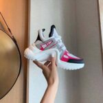 Louis Vuitton LV Unisex LV Archlight Sneaker in Technical Fabric and Monogram Canvas-Pink - Bild 9