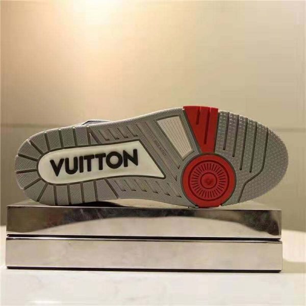 Louis Vuitton LV Unisex LV Trainer Sneaker in Calf Leather-Black (10)
