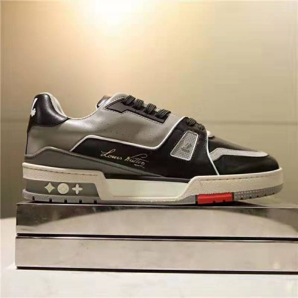 Louis Vuitton LV Unisex LV Trainer Sneaker in Calf Leather-Black (4)
