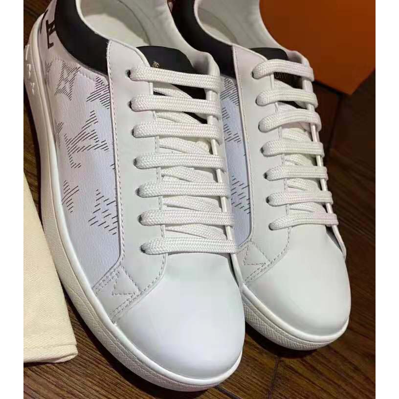 Luxembourg leather low trainers Louis Vuitton White size 9.5 US in Leather  - 23049630