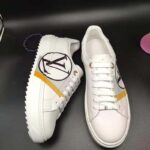 Louis Vuitton LV Unisex Time Out Sneaker in Calf Leather and Monogram Flowers-Grey - Imagen 5