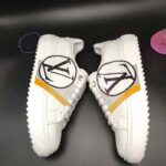 Louis Vuitton LV Unisex Time Out Sneaker in Calf Leather and Monogram Flowers-Grey - Imagen 2