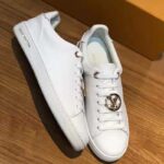 Louis Vuitton LV Women Frontrow Sneaker Gold-Tone LV Circle in White Calf Leather and Rubber - Imagen 5