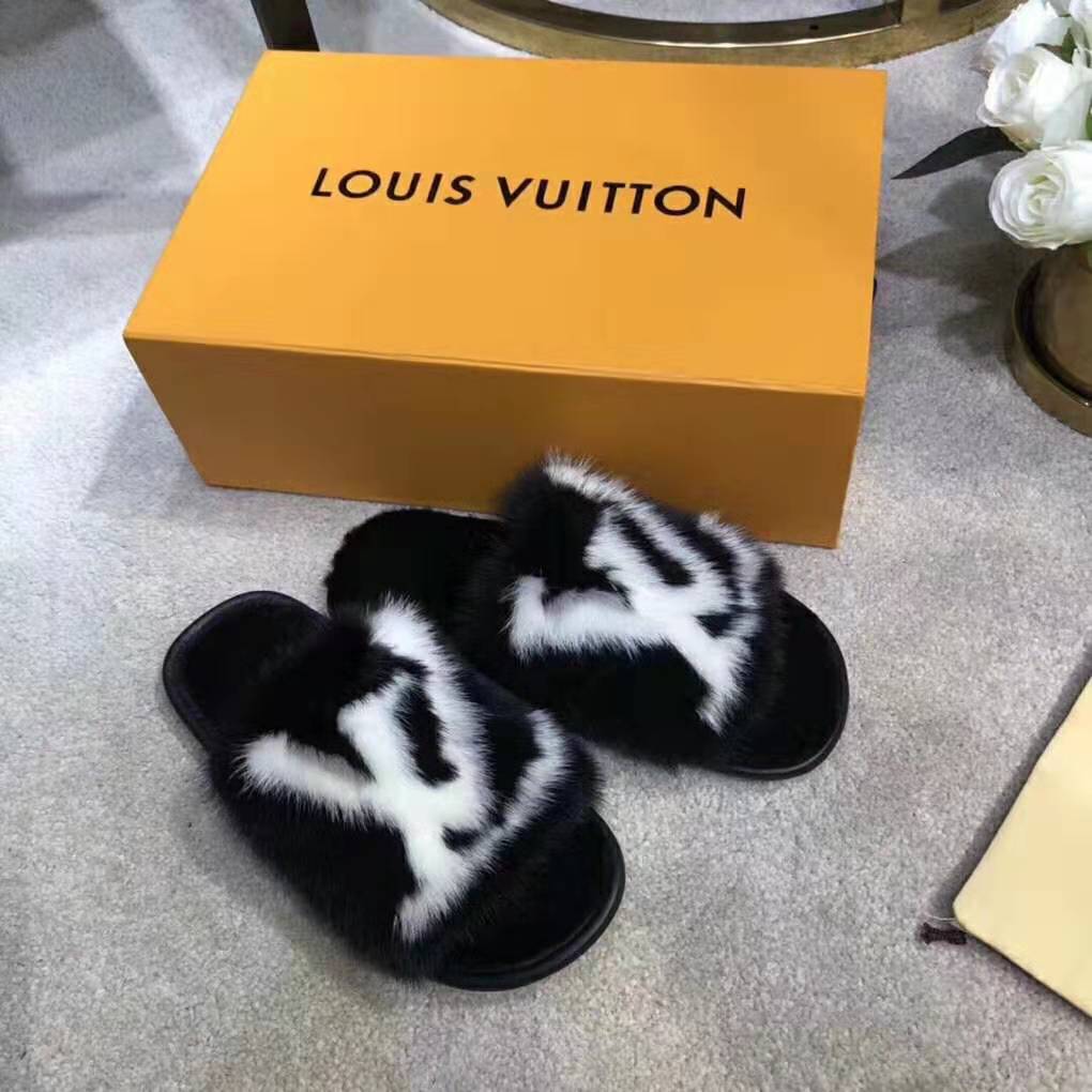 Louis Vuitton Black/White Mink Fur Homey Flat Mules Size 42 Louis