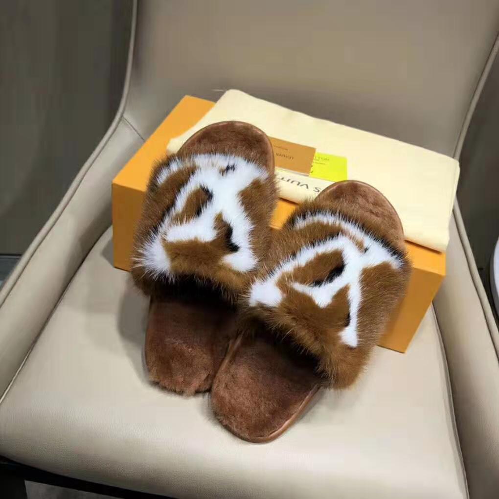 Authentic Louis Vuitton Brown Mink Fur Lock It Flat 💕