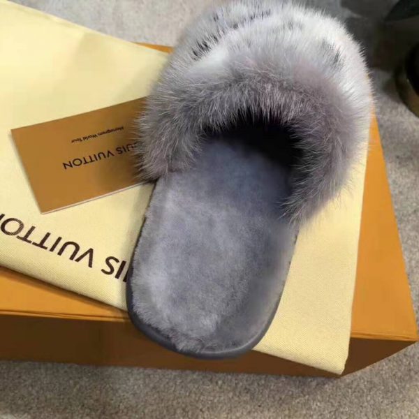 Louis Vuitton LV Women Homey Flat Mule in Mink Fur-Grey (6)