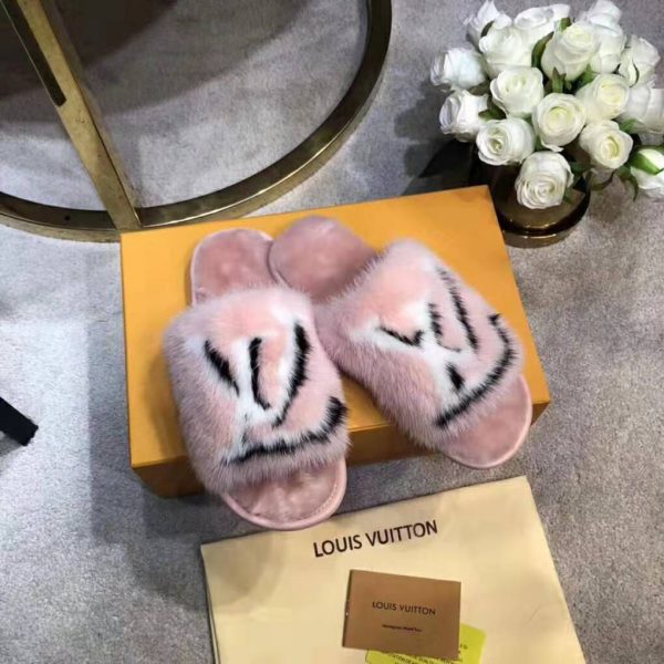 Louis Vuitton LV Women Homey Flat Mule in Mink Fur-Pink (9)